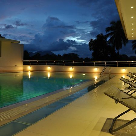 Serene Villa 拉特纳普勒 外观 照片